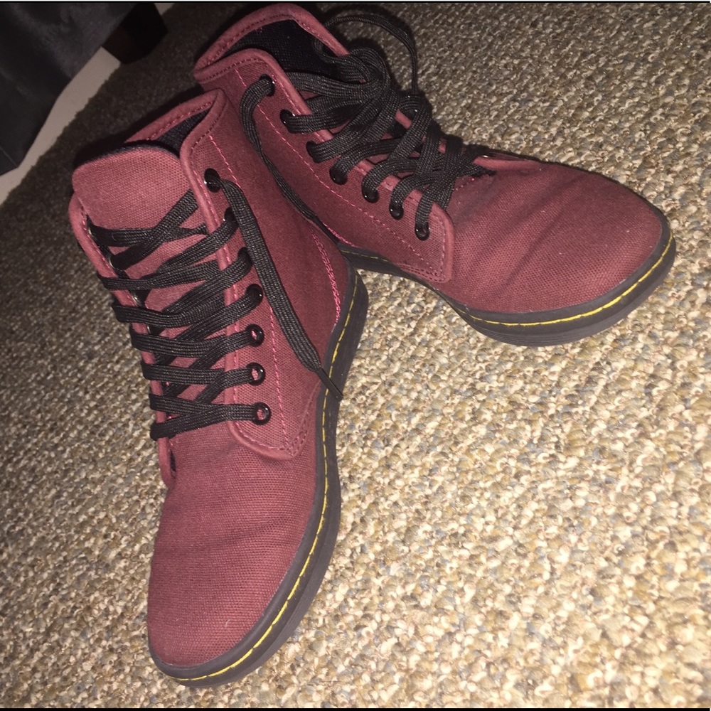 Dr. Martens Shoreditch Canvas size 5 (fit like 6)